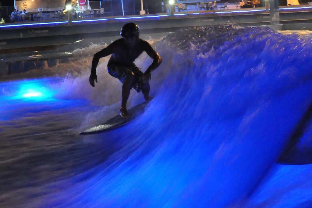Artificial wave arena gains traction in Lima, Peru - PerfectSwell®